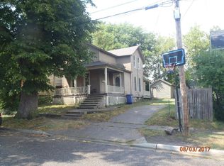 925 Nagold St NW, Grand Rapids, MI 49504