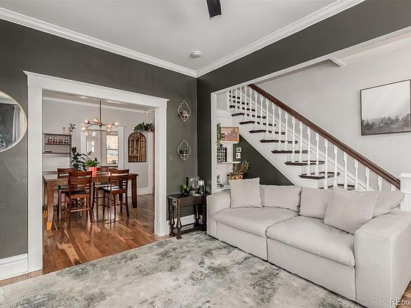 2nd image of 300 S Lincoln Street
