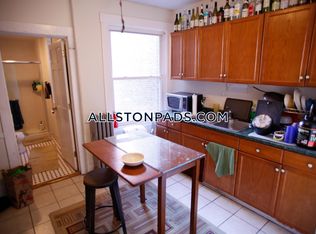192 Kelton St #U2H, Allston, MA 02134