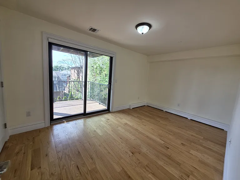 527 Roff Ave #B — Photo 13