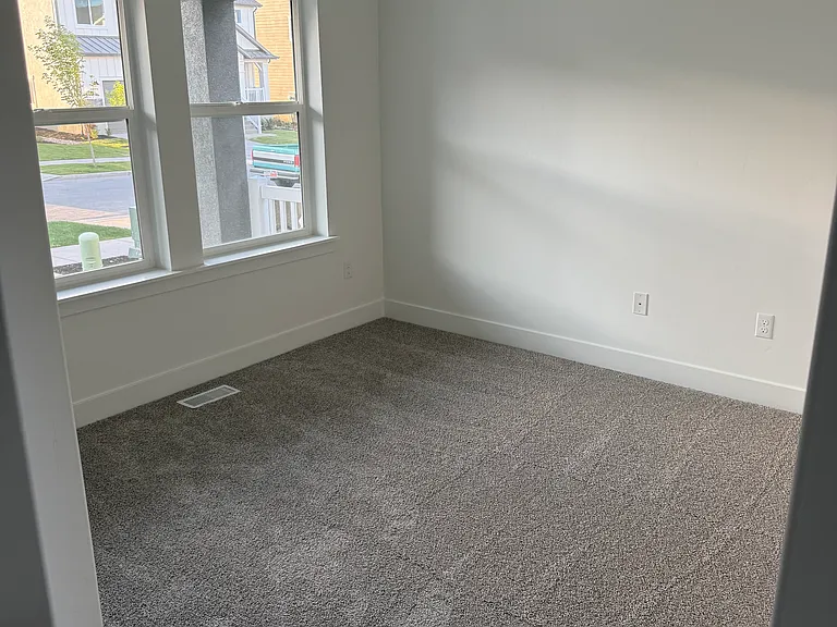 896 N Banner Dr — Photo 22