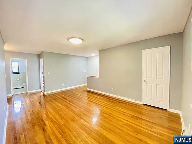 132 Myrtle Ave #12