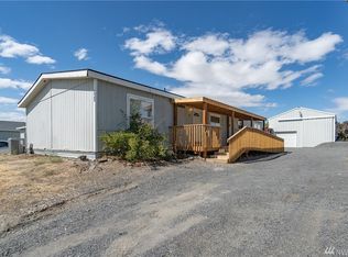 361 6th Ave SE, Ephrata, WA 98823