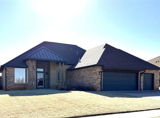 412 E Atlanta Ter, Mustang, OK 73064