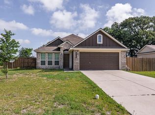 612 Heritage Dr, Navasota, TX 77868