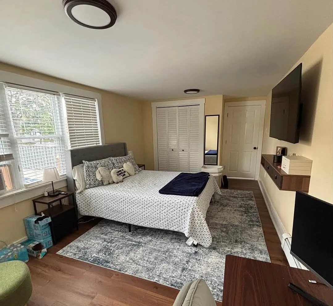 28 Homestead Ave — Photo 2