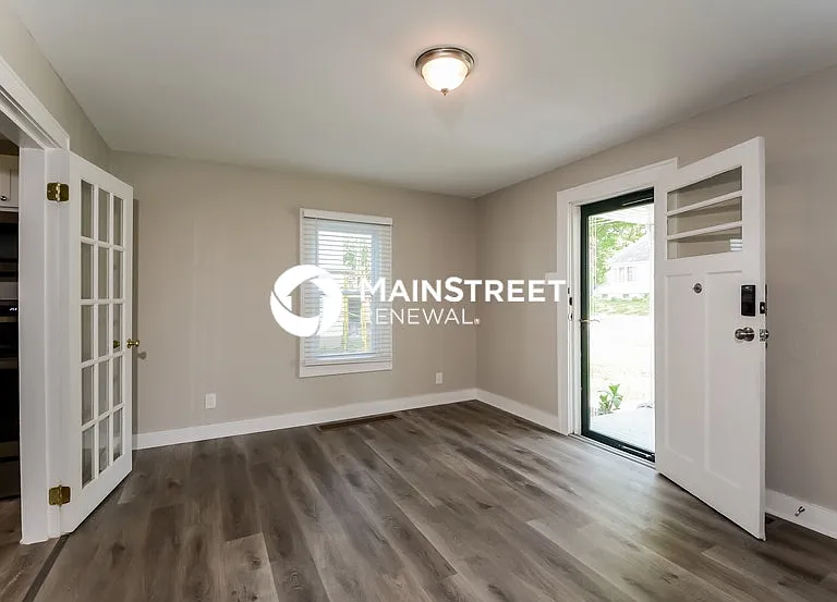 607 Lindsay Ave — Photo 6