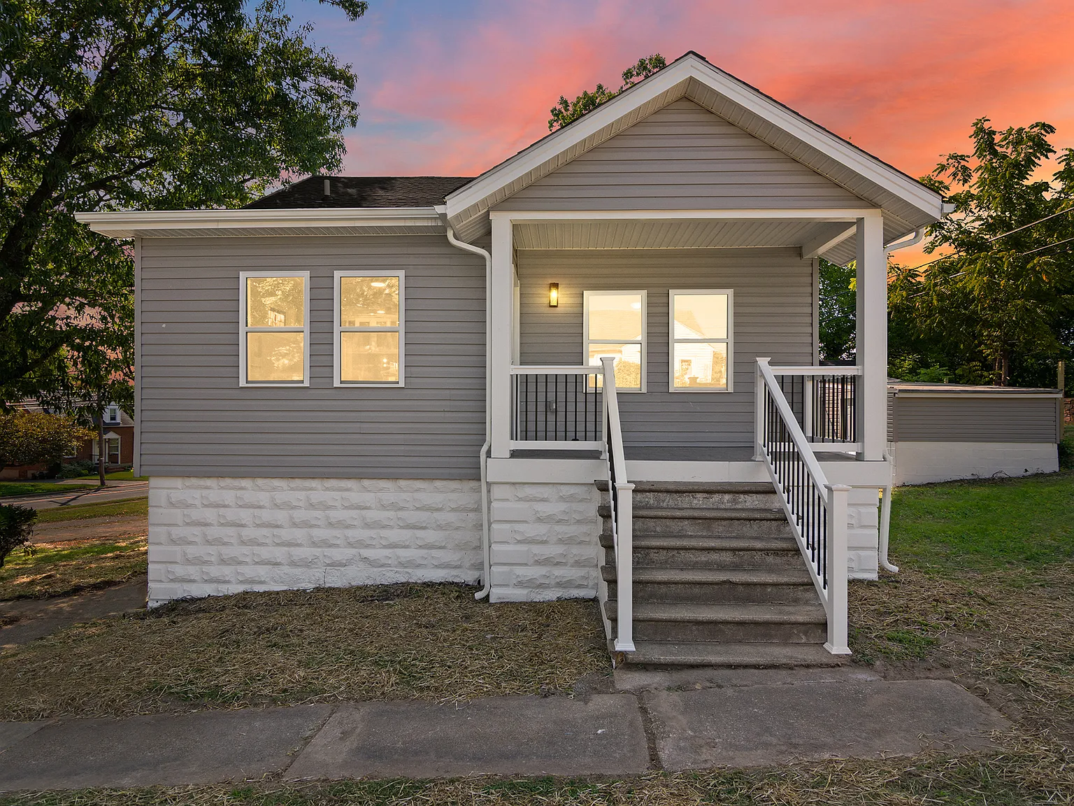 4 bed, 2470 sqft, $3,500 — Photo 2