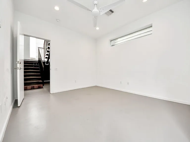 1823 Southmore Blvd — Photo 10