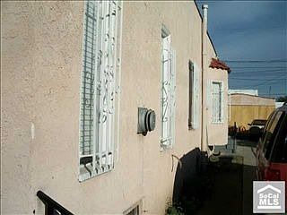 5th image of 3625 W 58th Pl