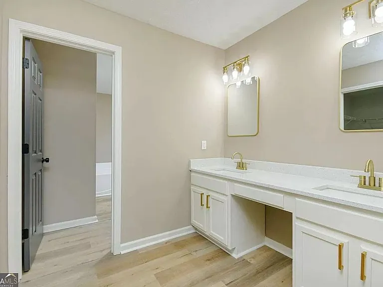 3840 Brown Dr — Photo 6