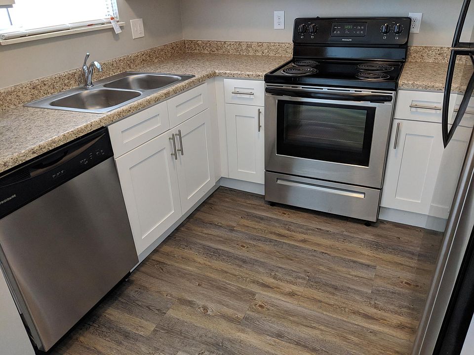 1st image of 735 Lyons Brook Ct