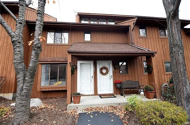 Private entry into this lovely first floor unit.