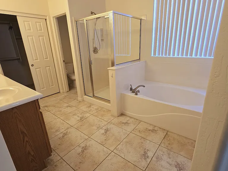 25546 W Saint James Ave — Photo 6