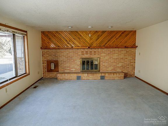 2nd image of 61575 E Lake Dr