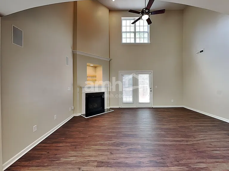 14605 Lyon Hill Ln — Photo 7