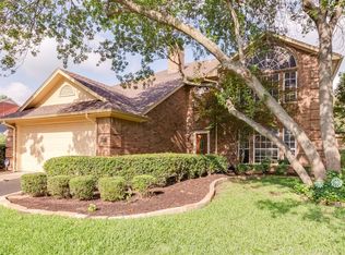 3117 Hazlewood Ct, Bedford, TX 76021
