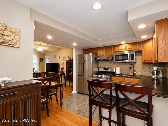 5th image of 20 Cliff St APT 2J
