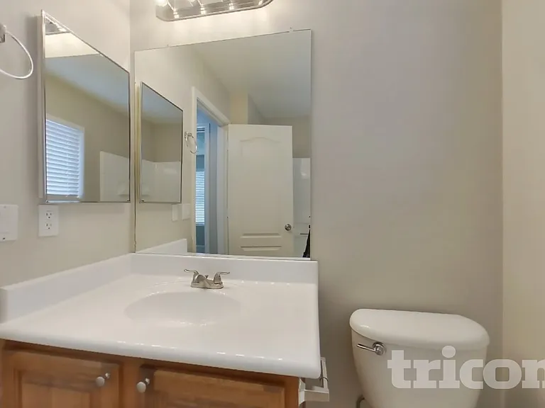 2546 W Sat Nam Way — Photo 16