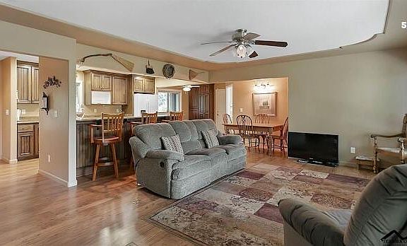 5th image of 125 Howell Ave