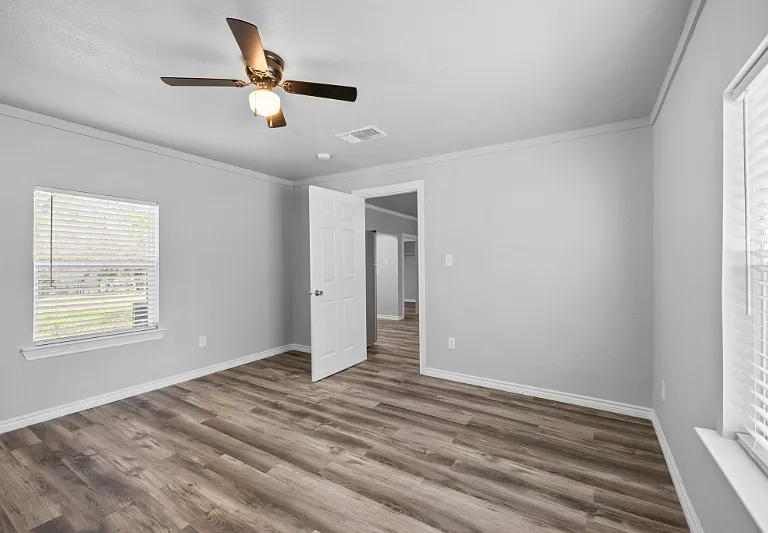 133 W 13th Ave #B — Photo 8