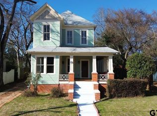 111 W Dallas St, Palestine, TX 75801