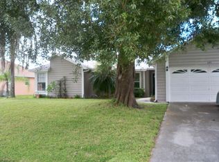 691 SE Ron Rico Ter, Pt Saint Lucie, FL 34953