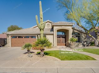 1900 E Smoke Tree Rd, Gilbert, AZ 85296