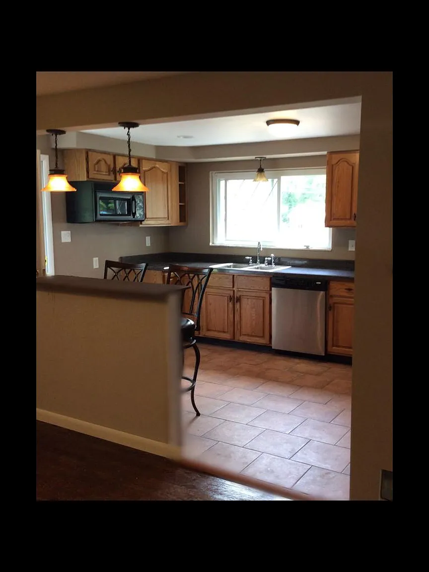 2537 Wildwood Rd photo 1