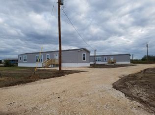 295 Old Pearsall Rd, Jourdanton, TX 78026