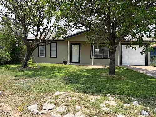 2414 Lindell Ave Photo 1