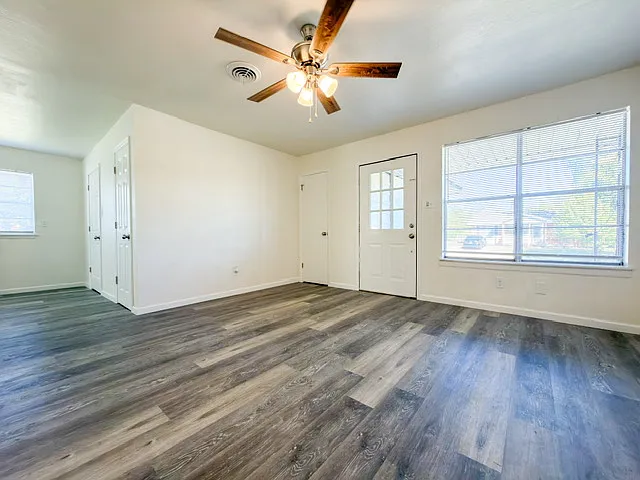 4302 NW Pollard Ave — Photo 17