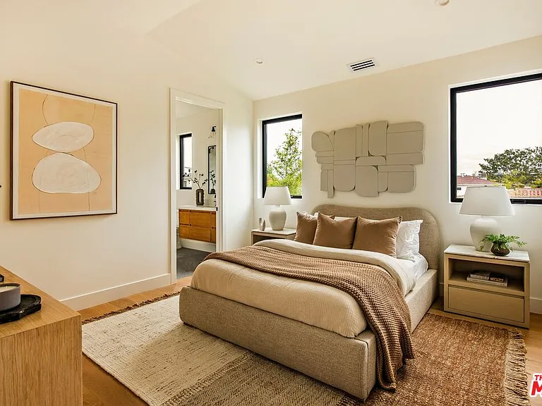 1016 Palms Blvd — Photo 24