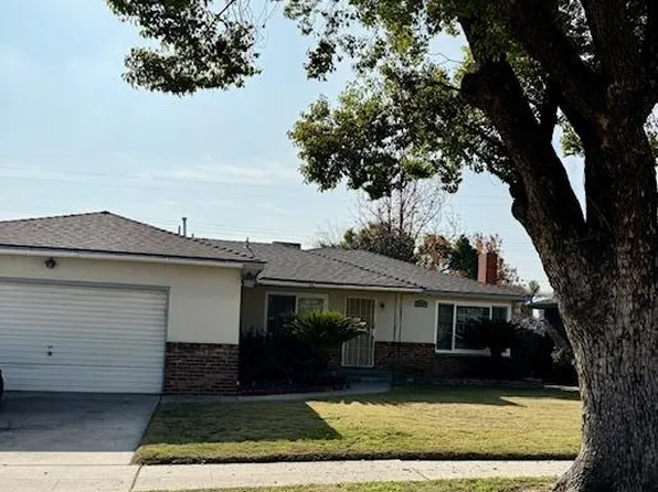3806 E Sussex Way, Fresno, CA 93726
