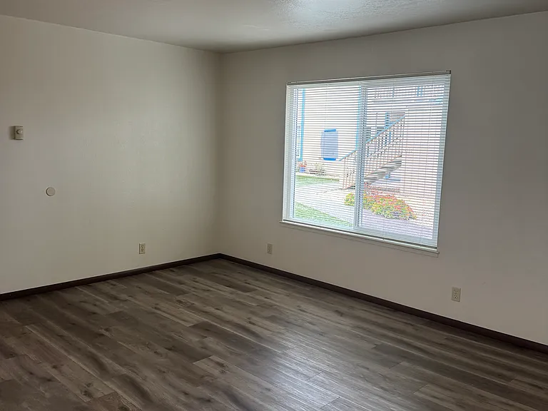 3104 Lake Drive — Photo 3