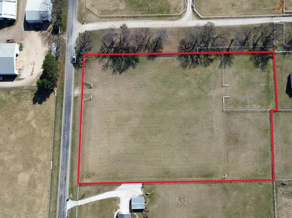 6250 McNatt Rd, Aubrey, TX 76227