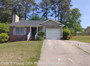 1122 Landau Rd, Fayetteville, NC 28311