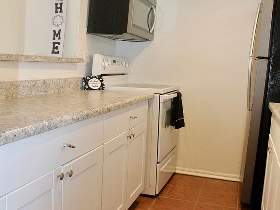 3rd image of 2409 W CAMPBELL Avenue #25