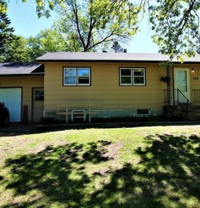 2nd image of 106 Roosevelt St SW