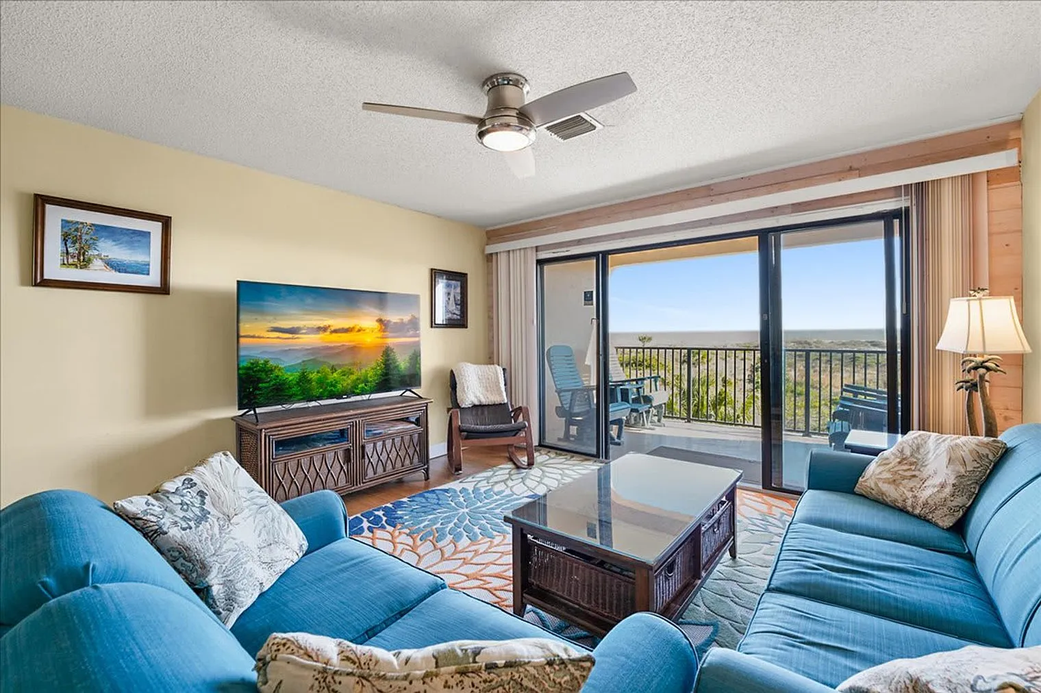2 bed, 2.0 bath, 1119 sqft, $3,640 — Photo 1