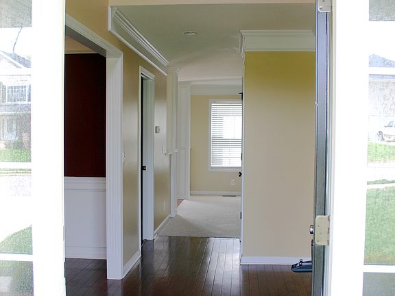 Big Open Entry Foyer