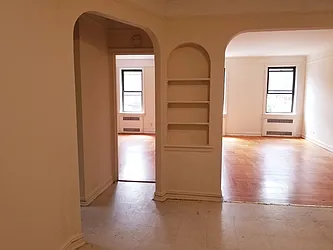 Rented by Barlavi Inc.