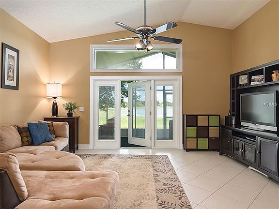 3rd image of 806 Lake Jackson Cir