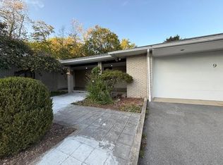 9 Truman Ct, Middletown, NY 10940