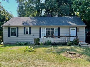 2974 E Stewart Rd, Midland, MI 48640