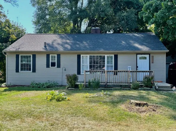 2974 E Stewart Rd, Midland, MI 48640