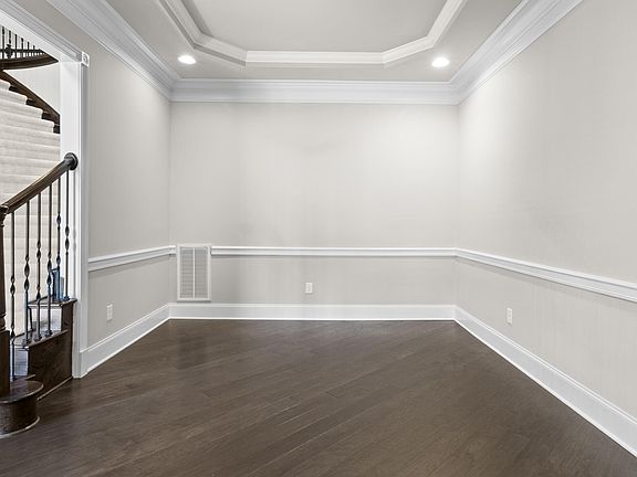 4th image of 7029 Hasentree Way