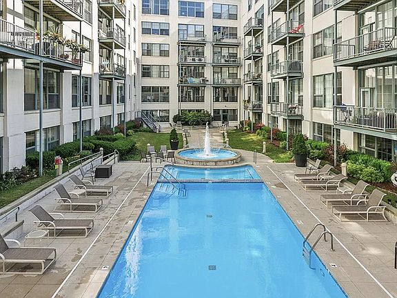 2nd image of 940 Monroe Ave NW Unit 202