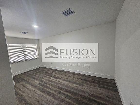 4th image of 1730 Acapulco Dr APT 3B
