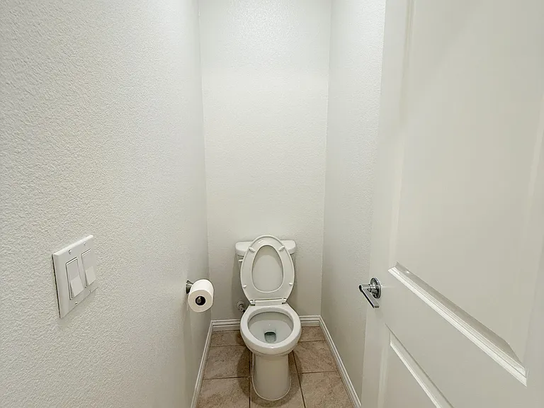 1811 Dobbin Dr — Photo 15